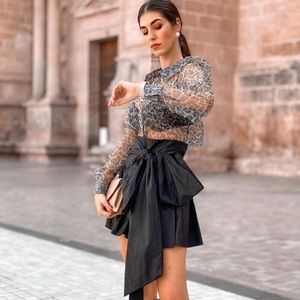 Zara black bow mini skirt